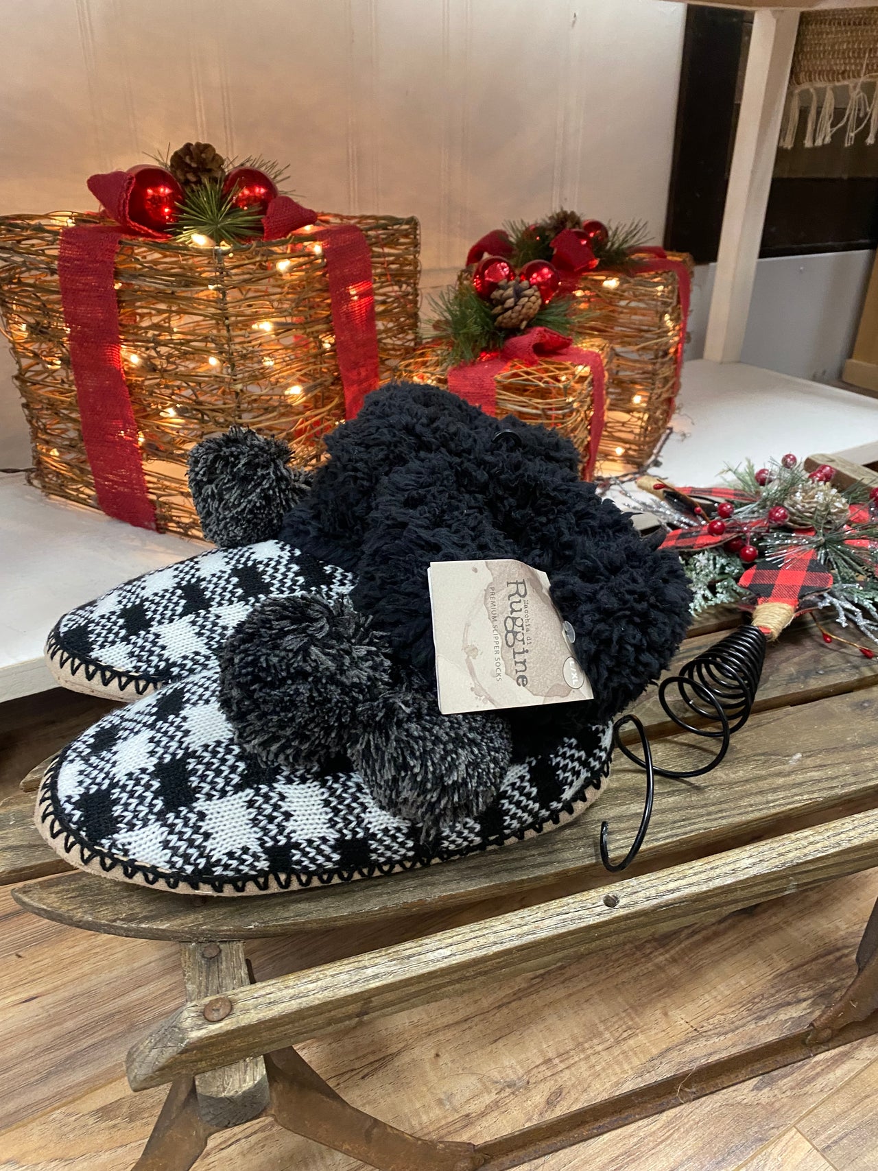 Buffalo Plaid Slippers- Back/White