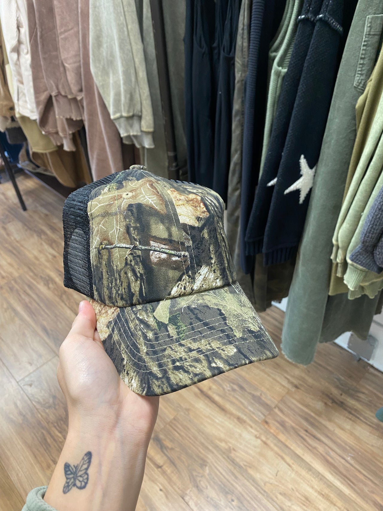 Criss-Cross Pony Cap- Camo