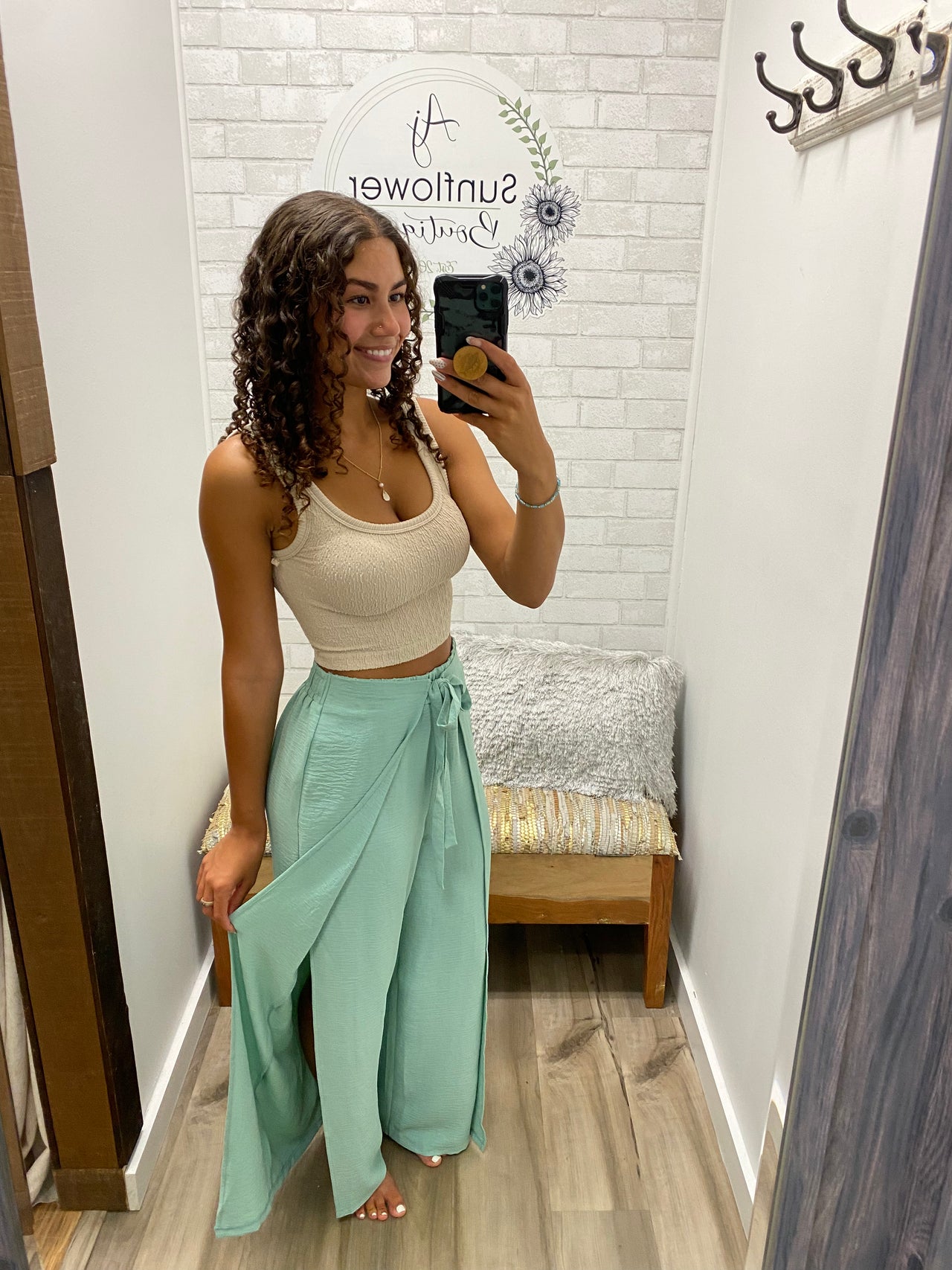 Vineyard Stroll Side Slit Pants
