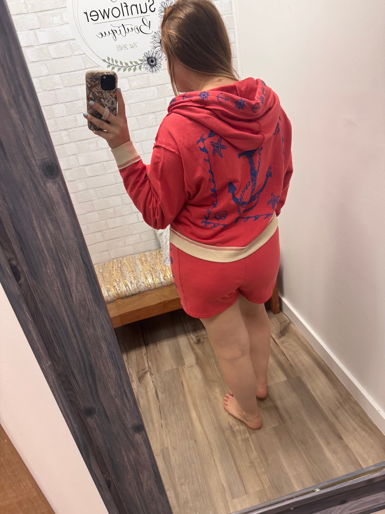 Americana Weekend Hoodie & Shorts