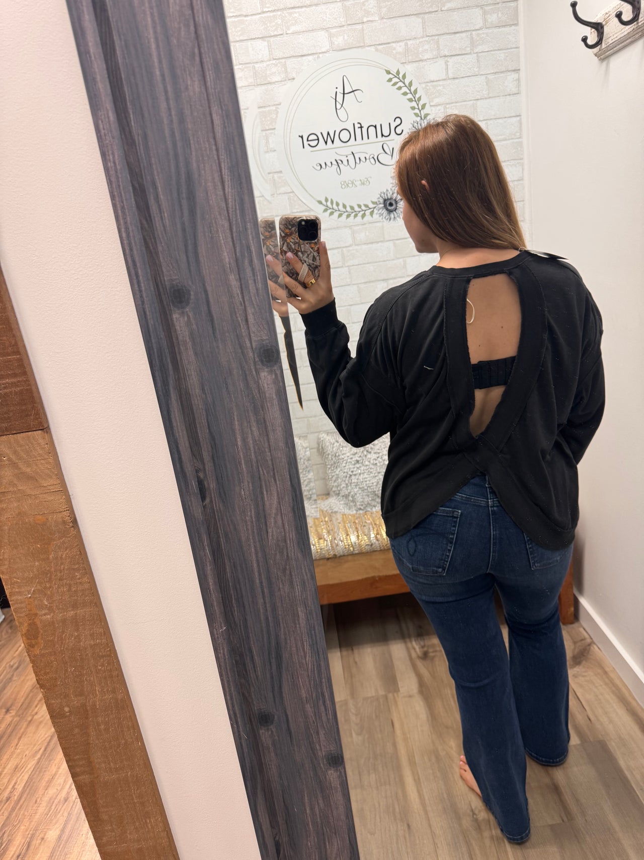 The Avery Twist Back Top - Black